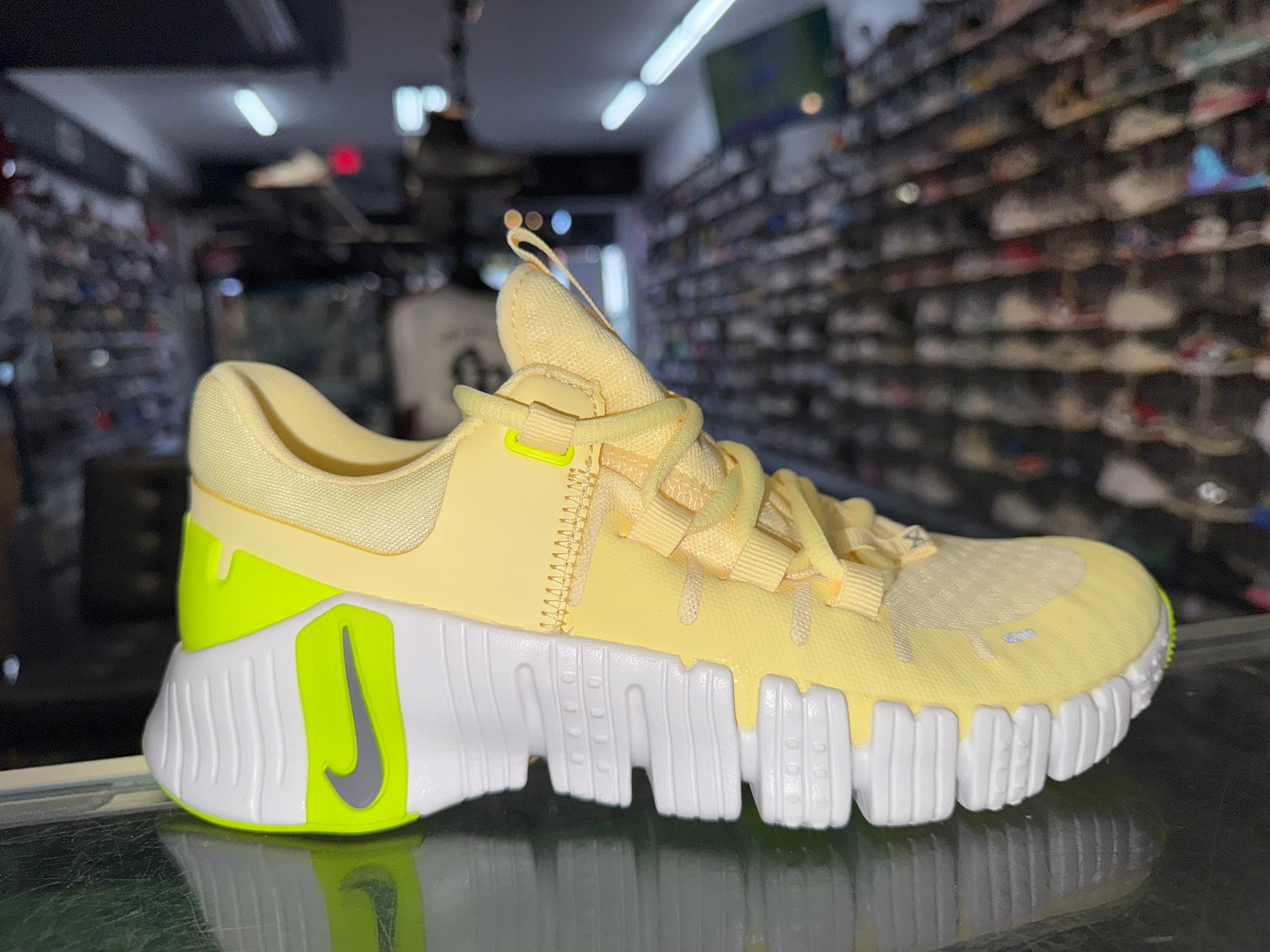 Size 5 (6.5W) Nike Free Metcon 5 "Citron Tint Volt" Brand New