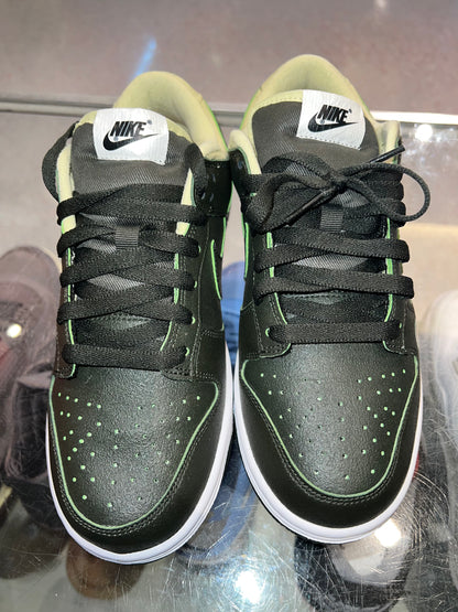 Size 7 (8.5) Dunk Low “Avocado” (Mall)
