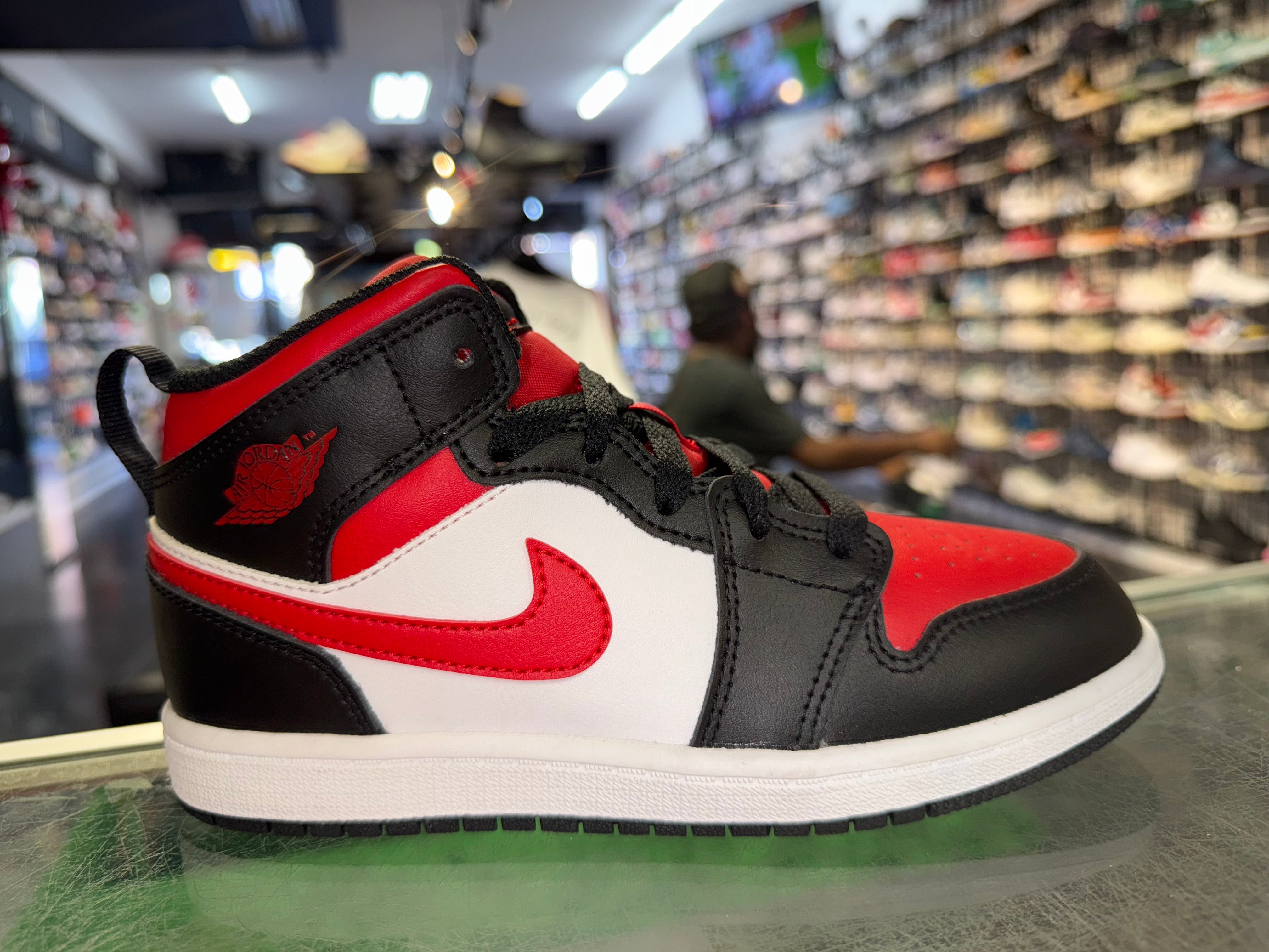 Size 2y Air Jordan 1 Mid "White Red" (PS) Brand New