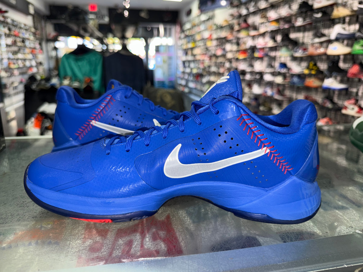 Nike Kobe 5 Protro Dodgers sneaker, pre-owned, size 10 – view 4