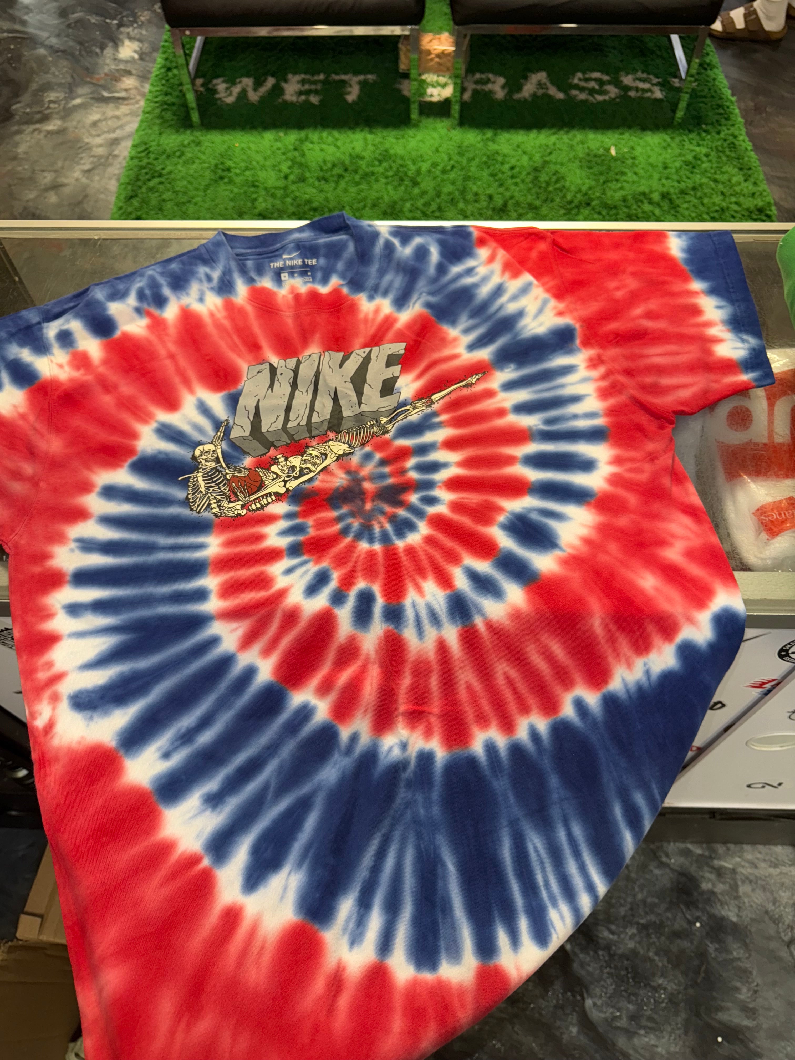 Medium Nike Tie Dye Tee Bones Logo Tee