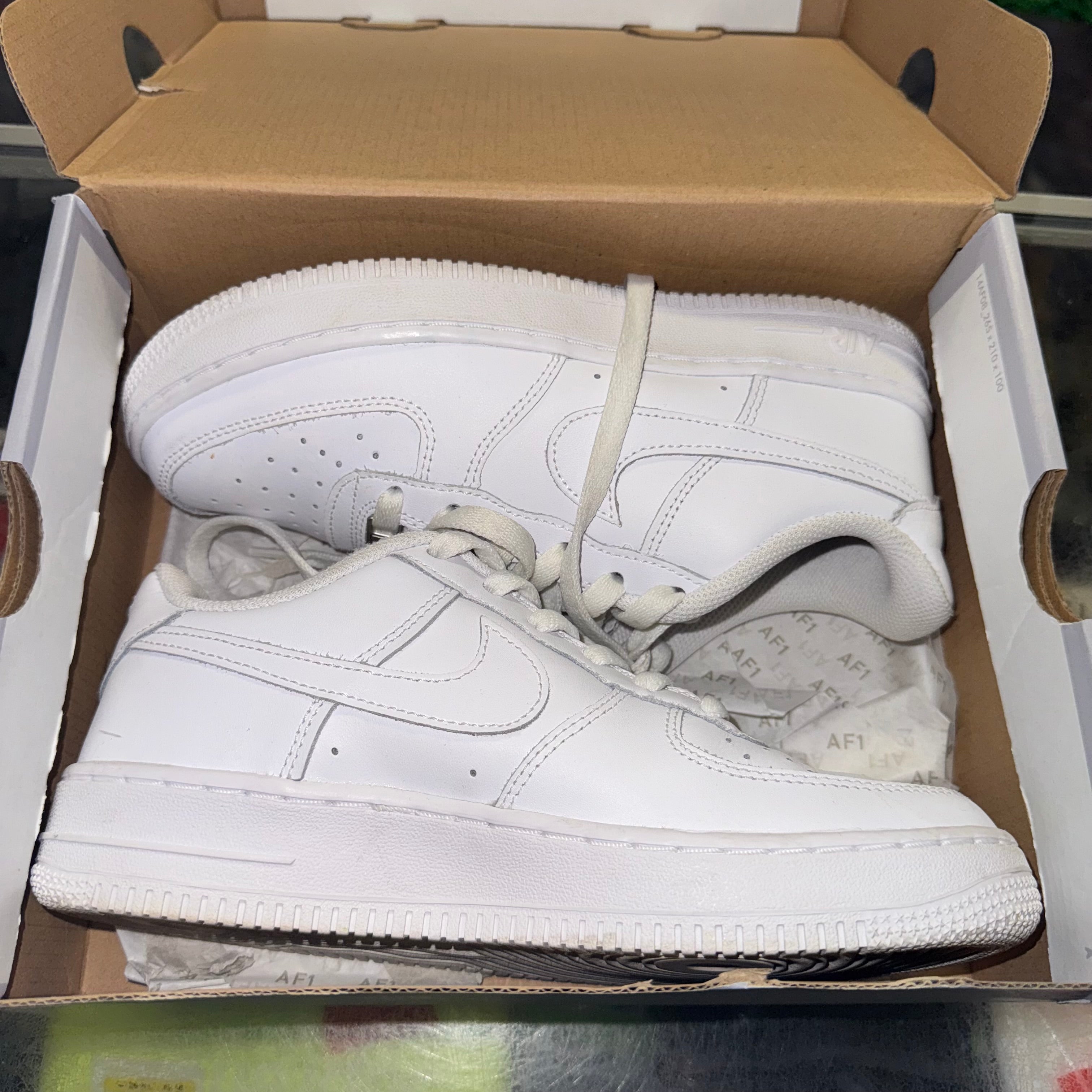 Size 5y Air Force 1 "White"