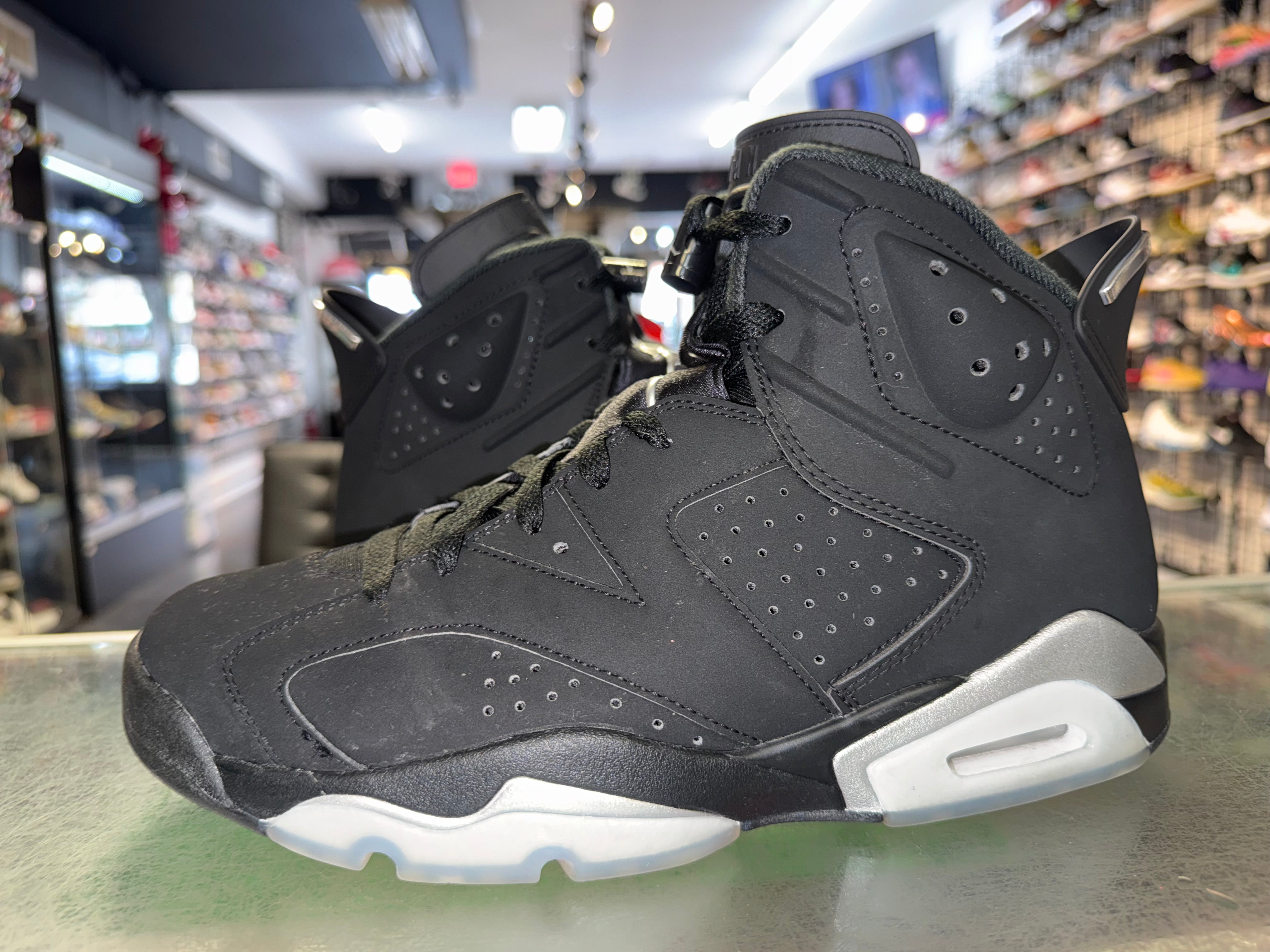 Size 8.5 Air Jordan 6 "Chrome"