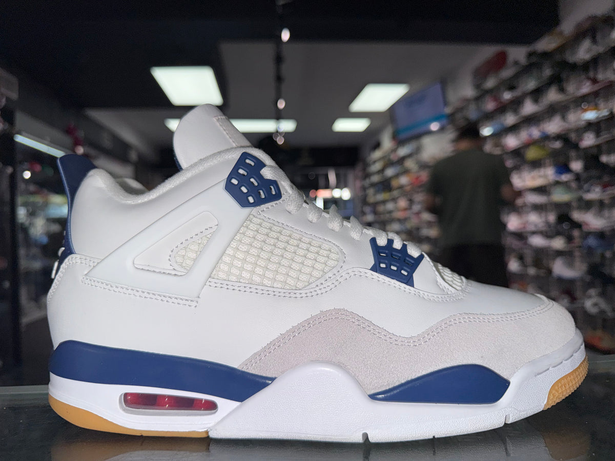Size 10.5 Air Jordan 4 SB "Navy"