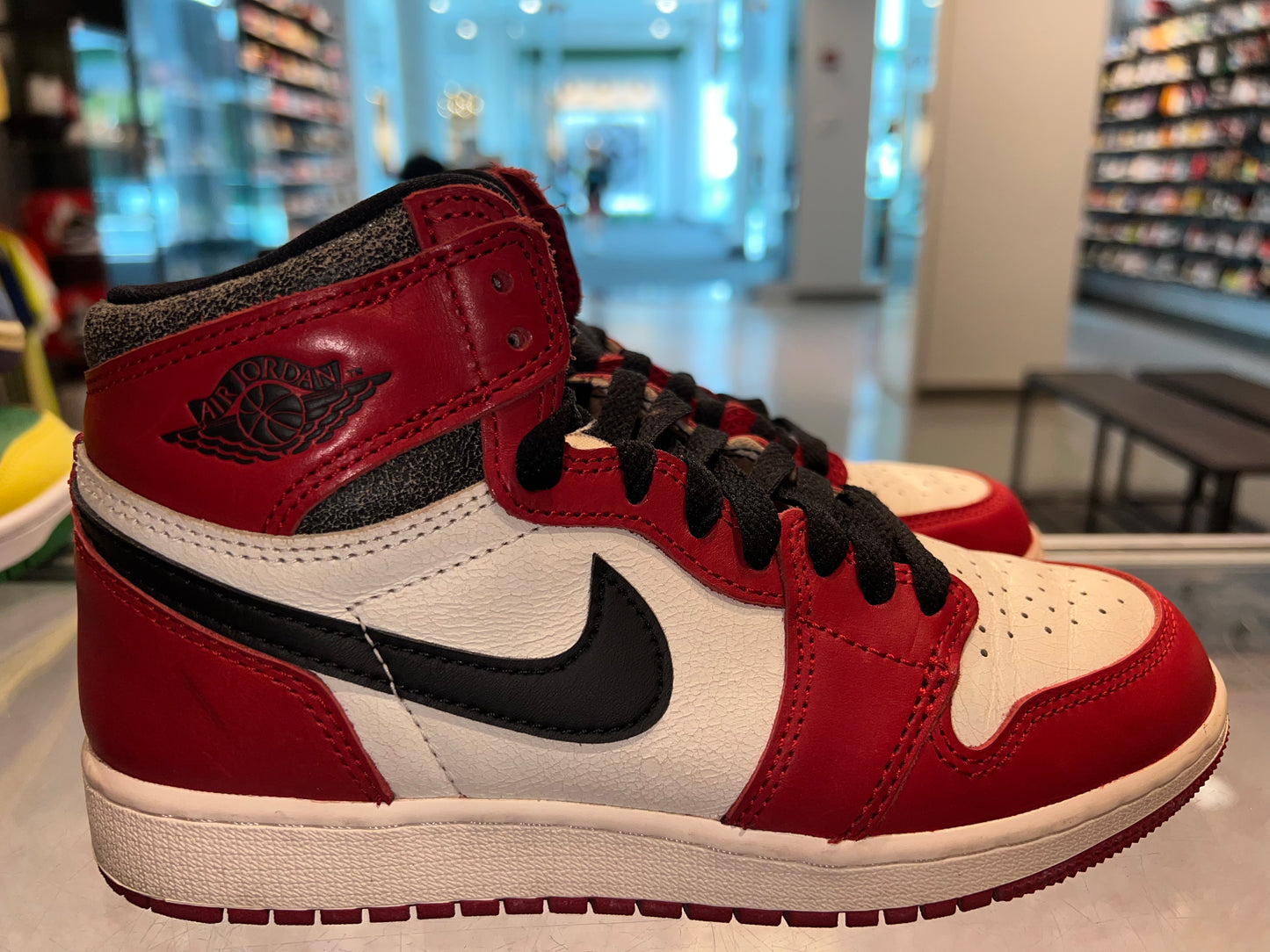 Size 4y Air Jordan 1 “Lost and Found” (Mall)