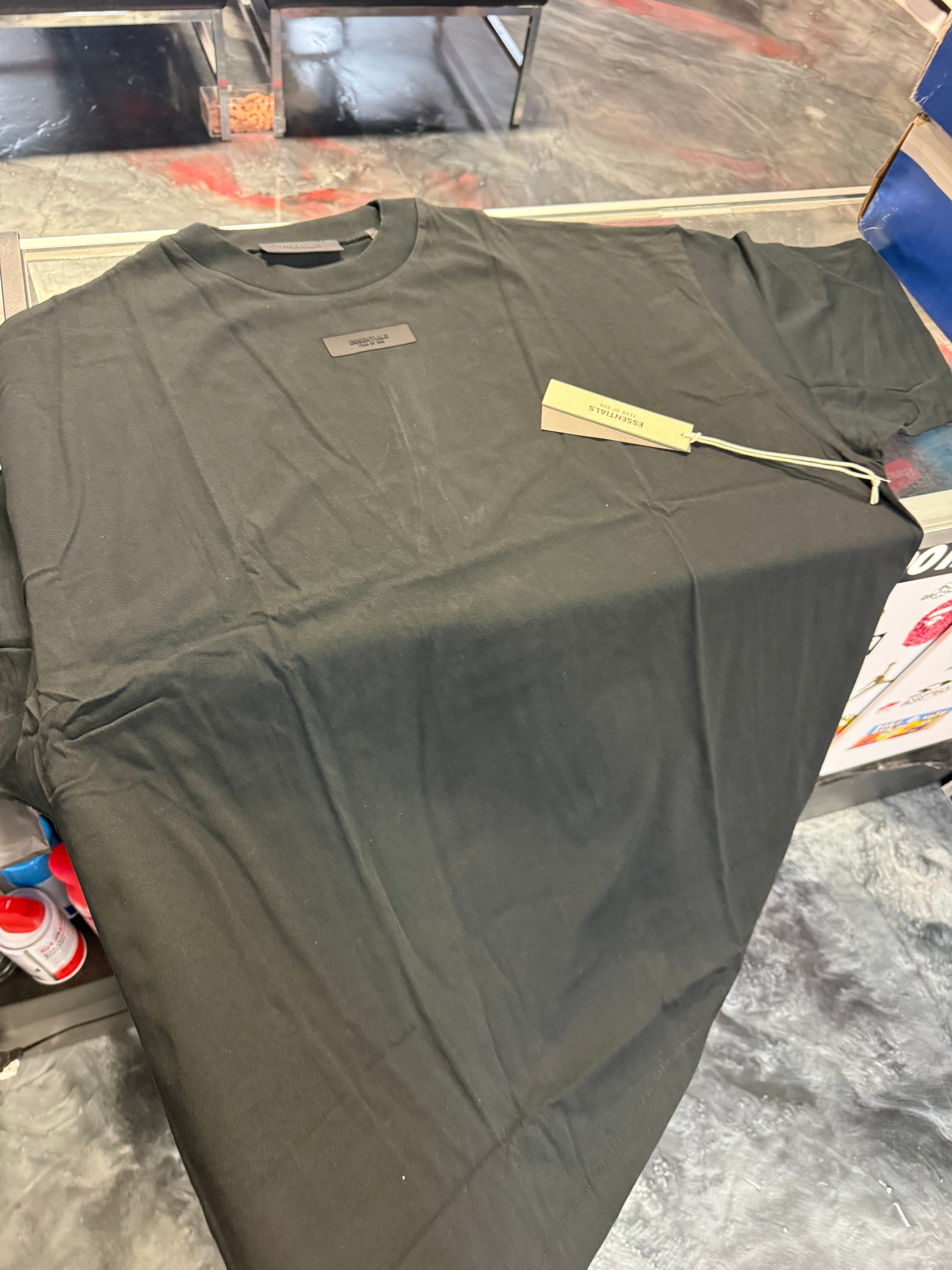 Size XL (Fits XXL) Essentials FOG Jersey Tee “Black” Brand New