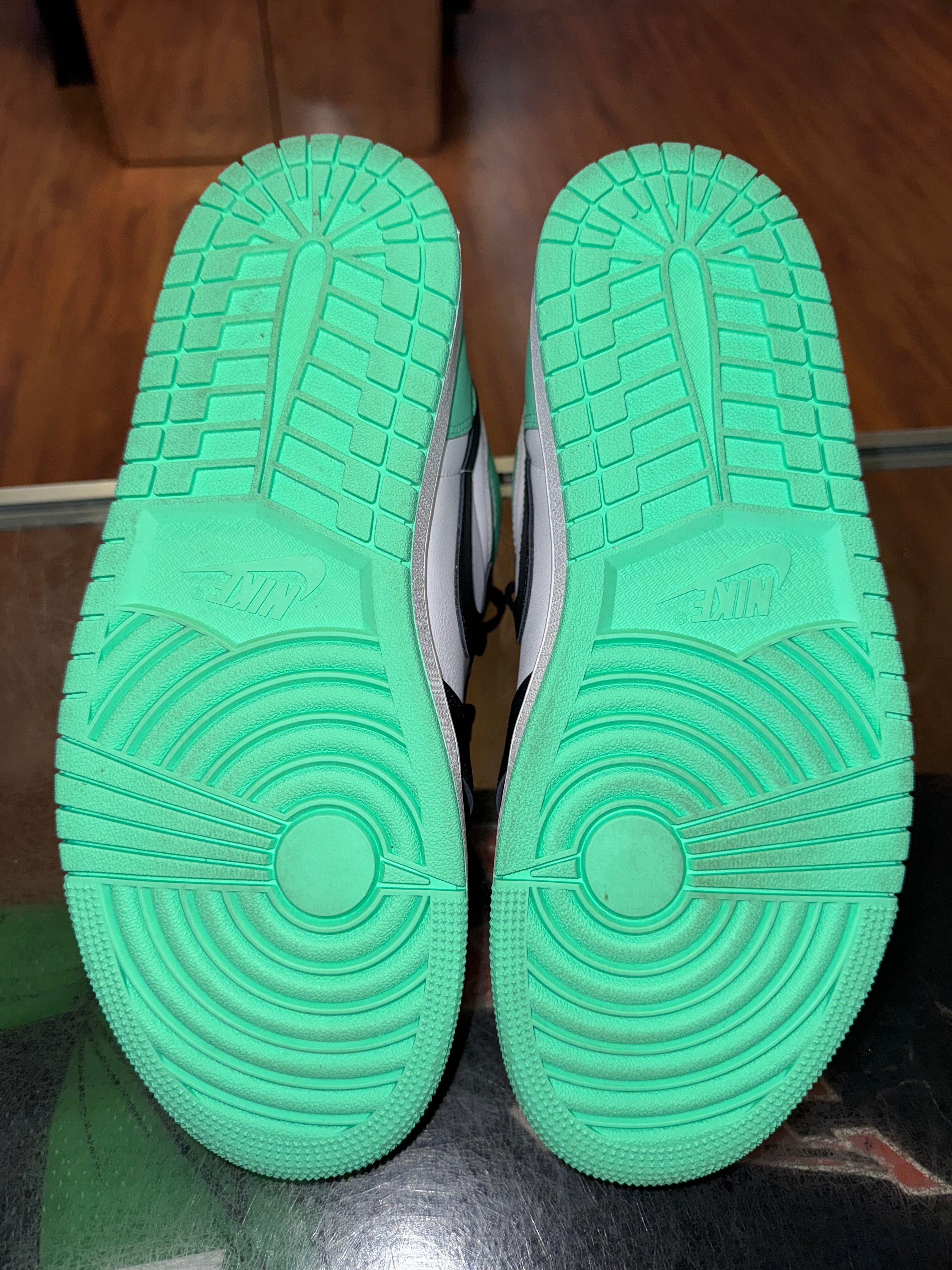 Size 9 Air Jordan 1 "Green Glow"