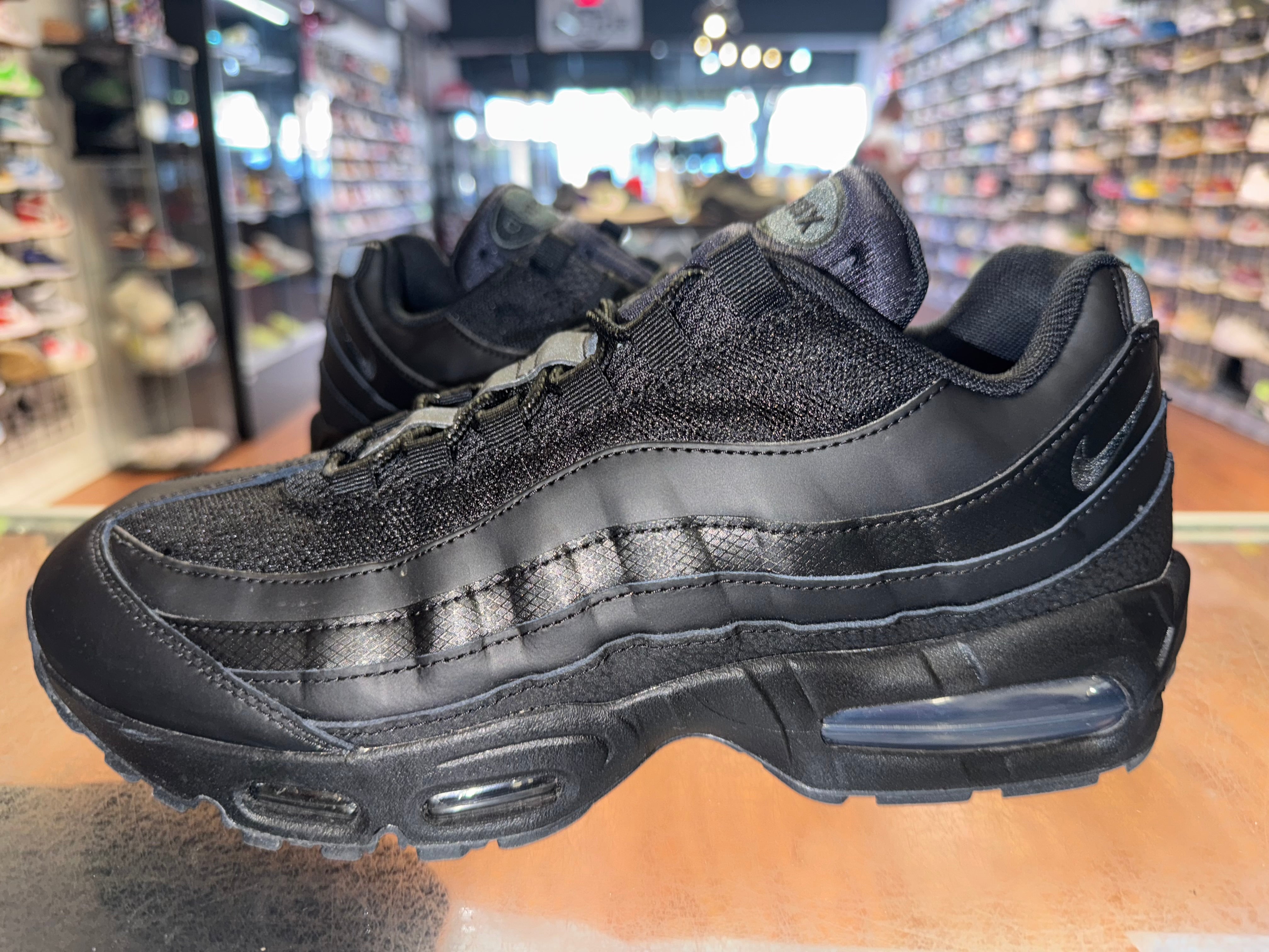 Size 10.5 Air Max 95 OG Big Bubble "Black Anthracite"