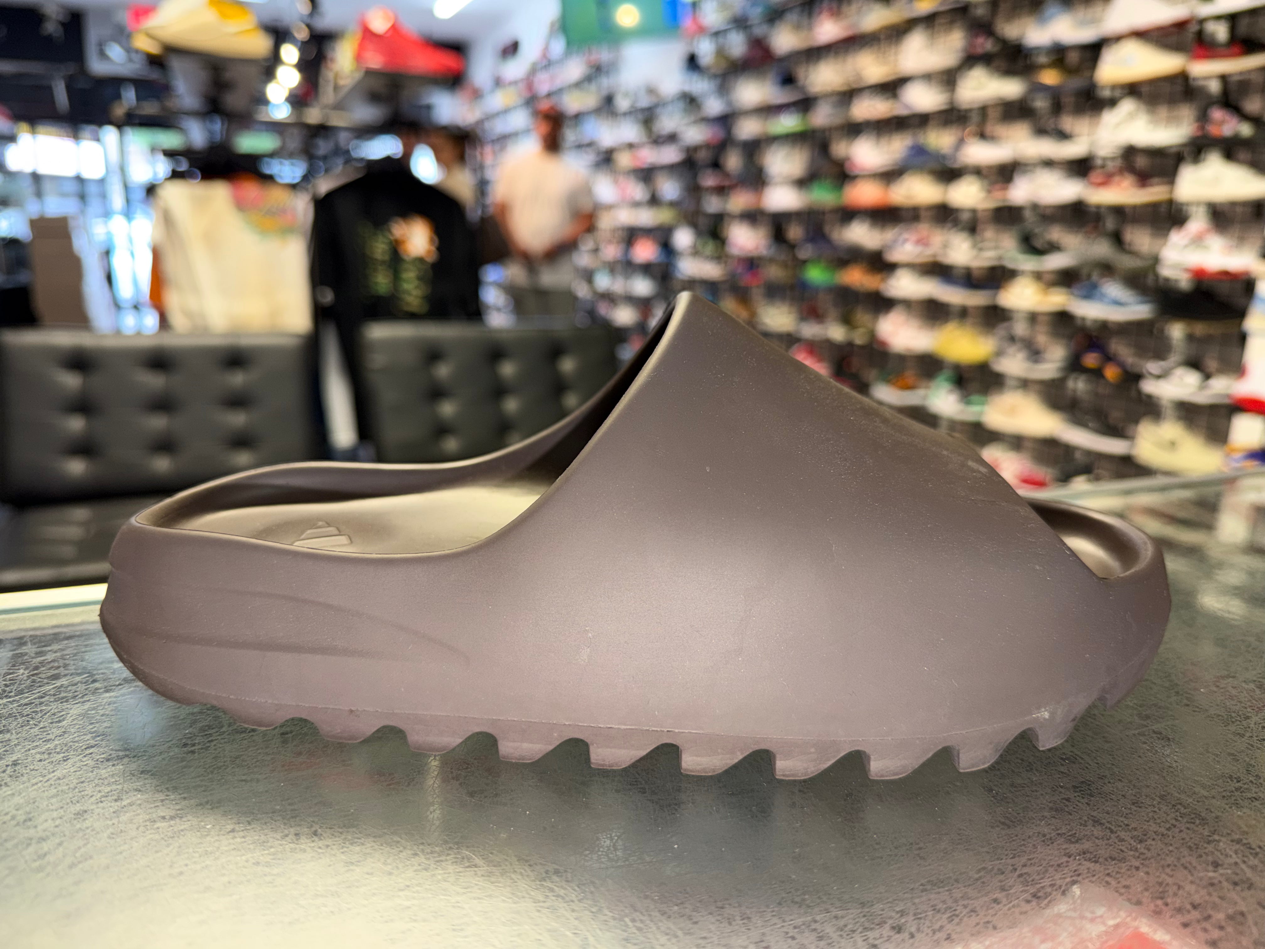 Size 9 Yeezy Slide "Soot"