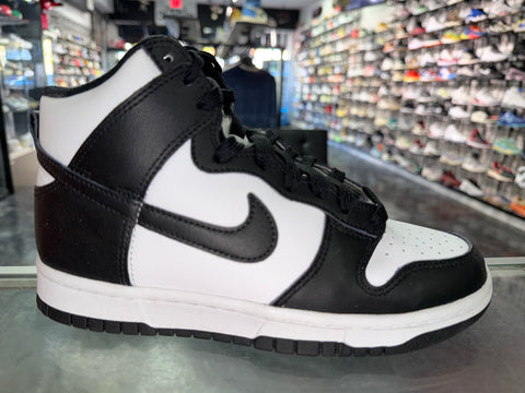 Size 6 (7.5W) Dunk High "Panda"