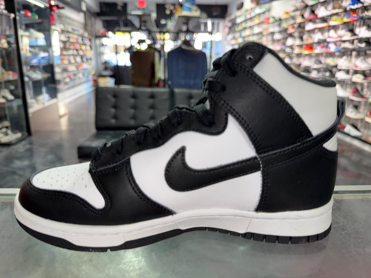 Size 6 (7.5W) Dunk High "Panda"