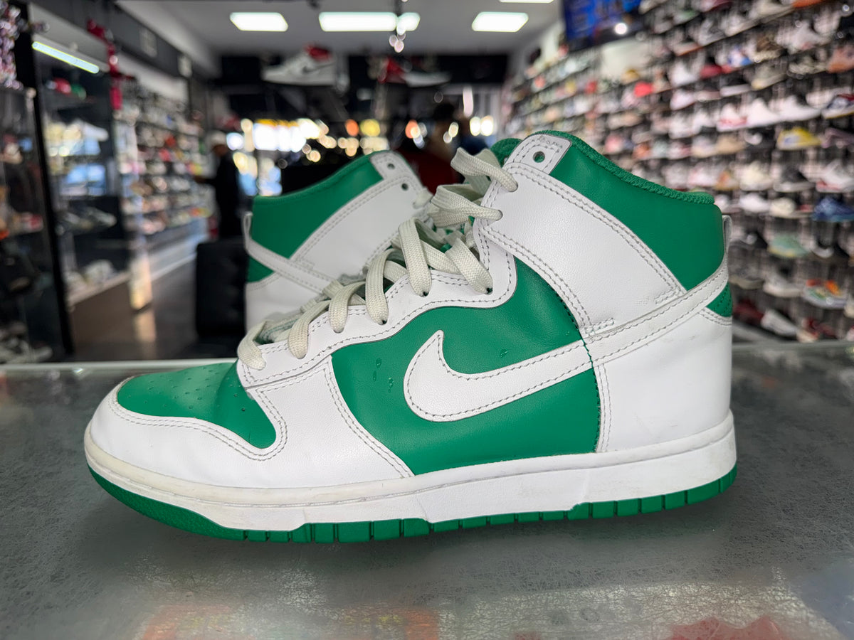 Size 9 Dunk High “White/Lucky Green”