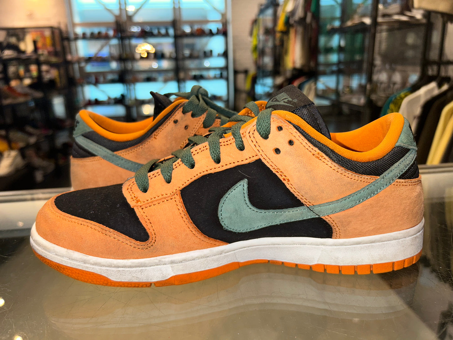 Size 8 Dunk Low “Ceramic” (Mall)
