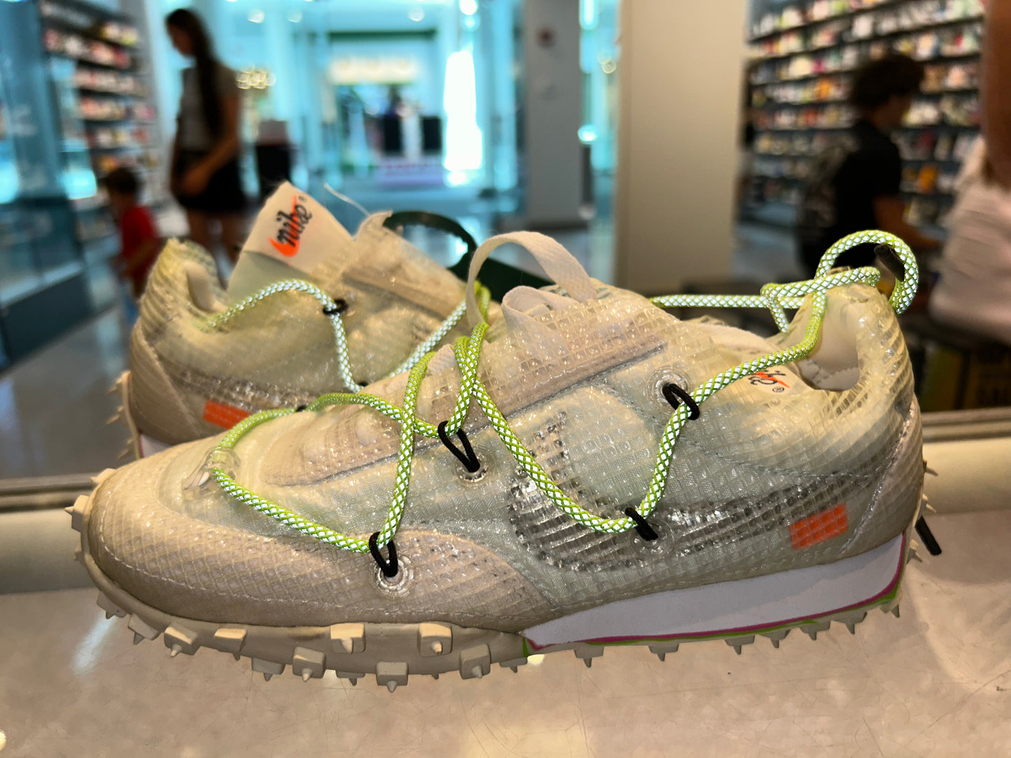 Size 4 (5.5) Waffle Racer OW “Electric Green” Brand New (Mall)