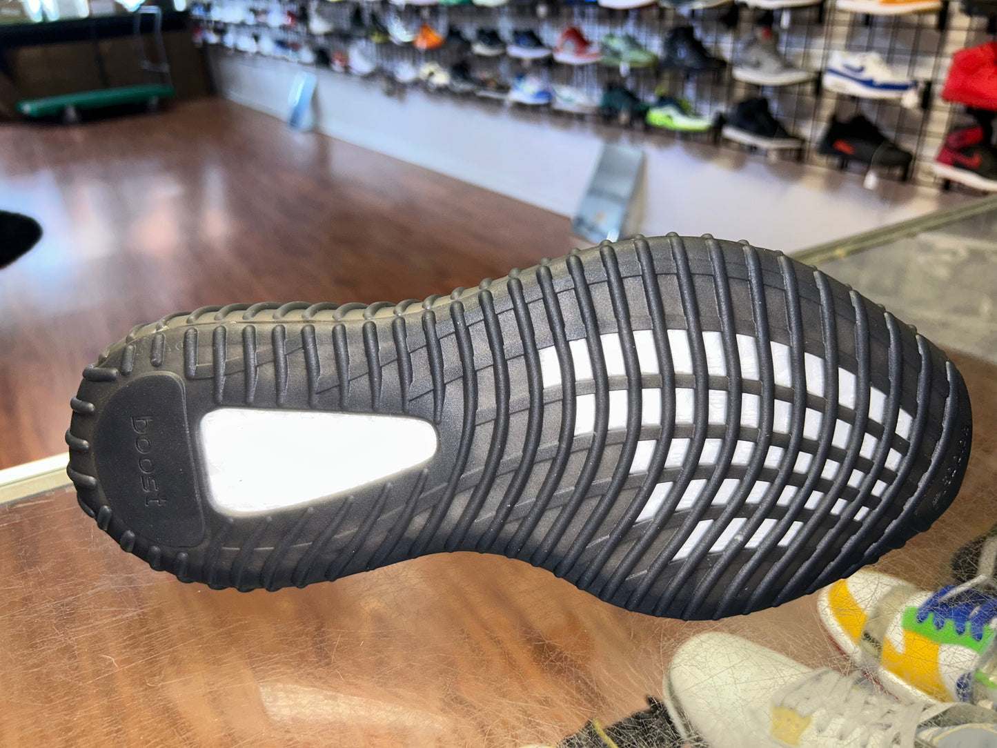 Size 10 Adidas Yeezy Boost V2 “Carbon Beluga” Brand New (MAMO)