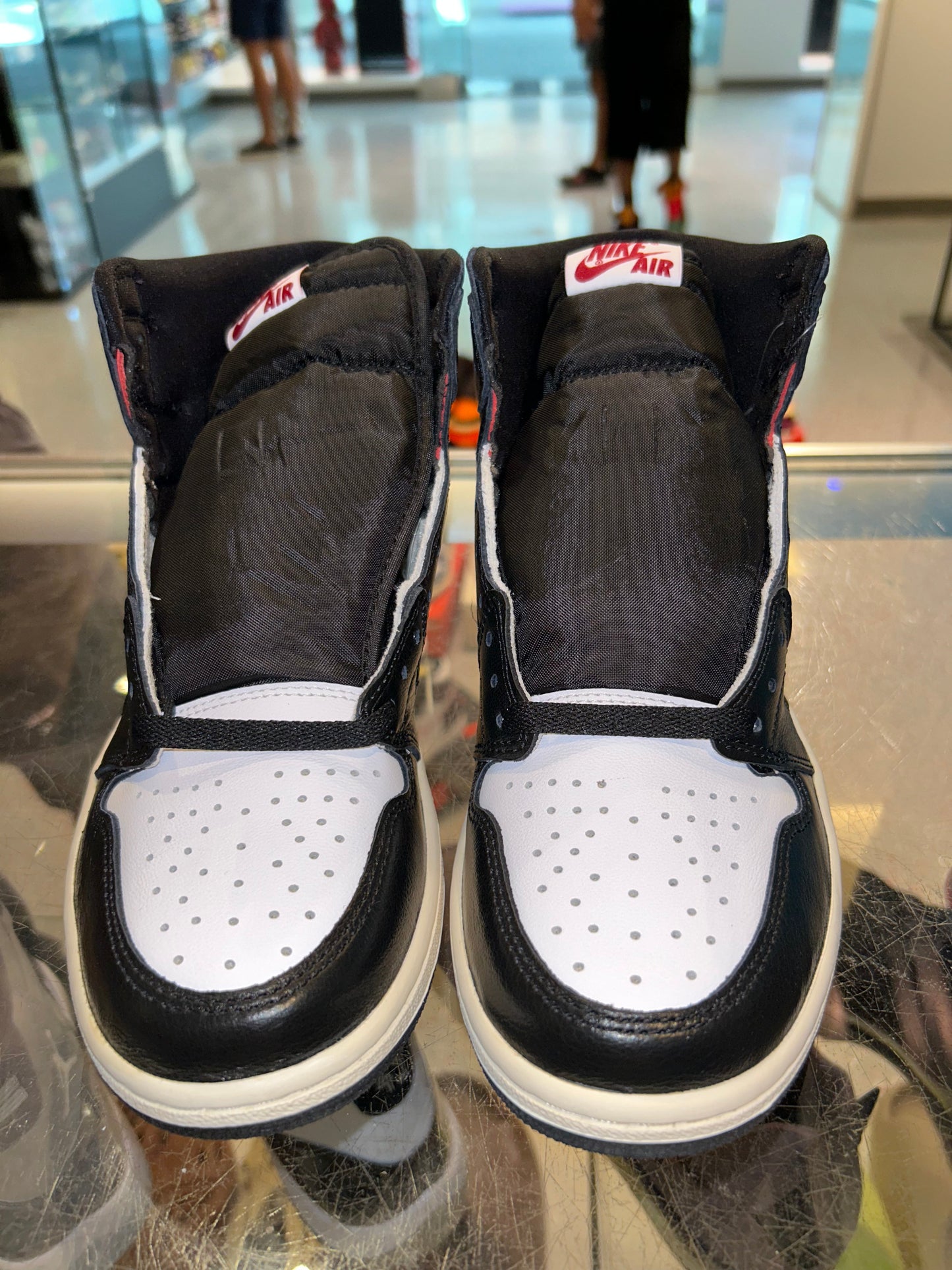 Size 9 Air Jordan 1 “Gym Red” Brand New (Mall)