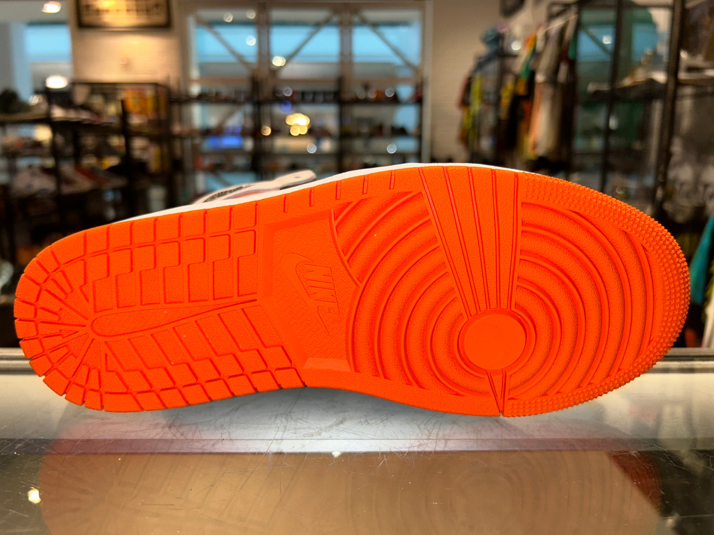 Size 7.5 Air Jordan 1 “Electro Orange” Brand New (Mall)