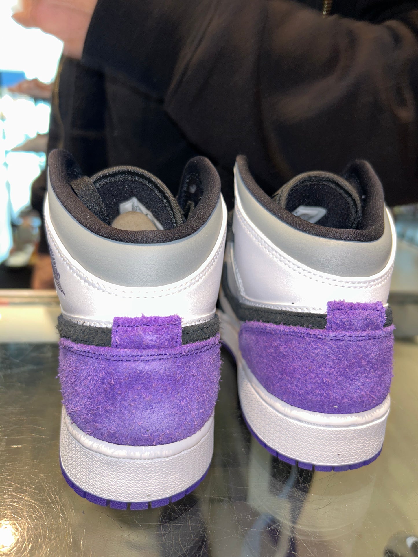 Size 6y Air Jordan 1 Mid “Court Purple” Brand New (Mall)