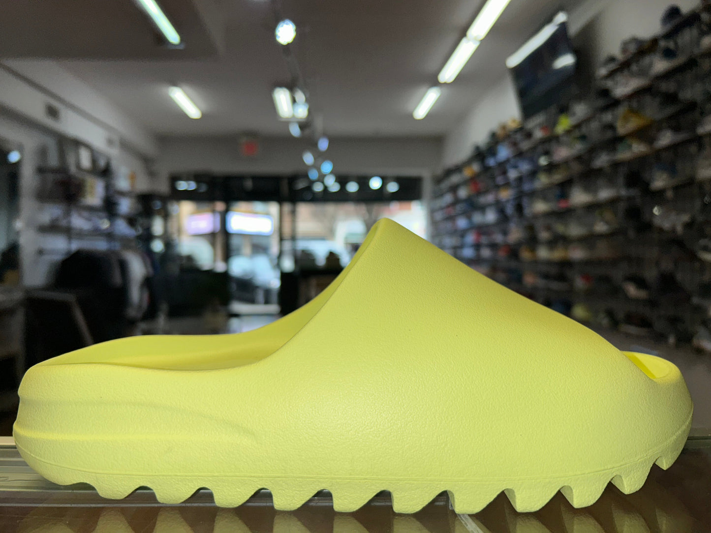 Size 6 Adidas Yeezy Slide “Glow Green” Brand New (MAMO)