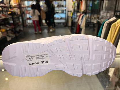 Size 10 Huarache “Triple White” Brand New (Mall)