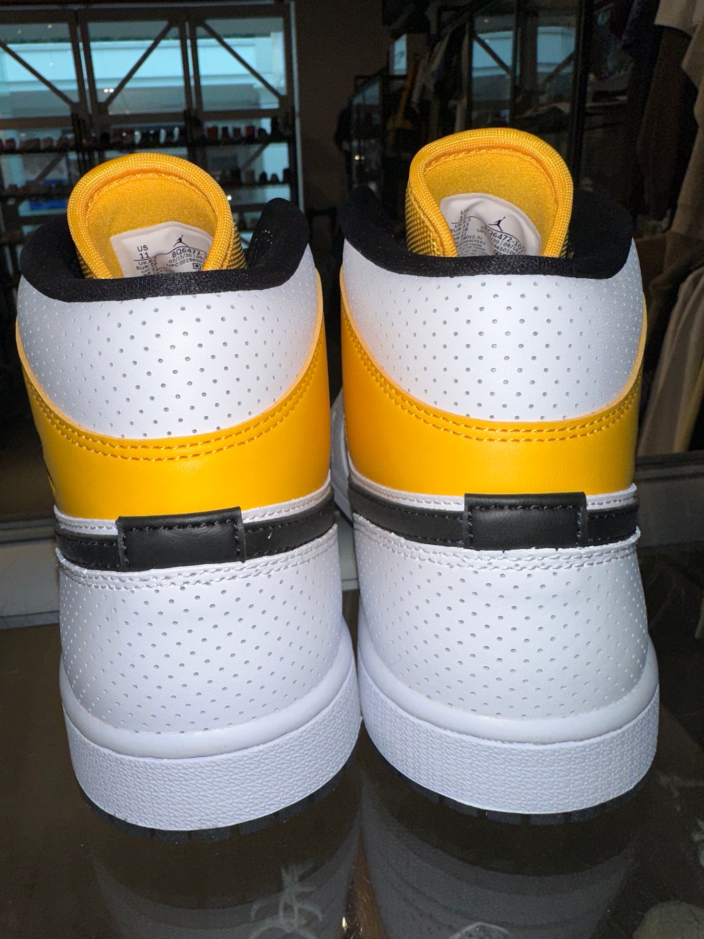 Size 10 (11.5W) Air Jordan 1 Mid “Laser Orange” Brand New (Mall)
