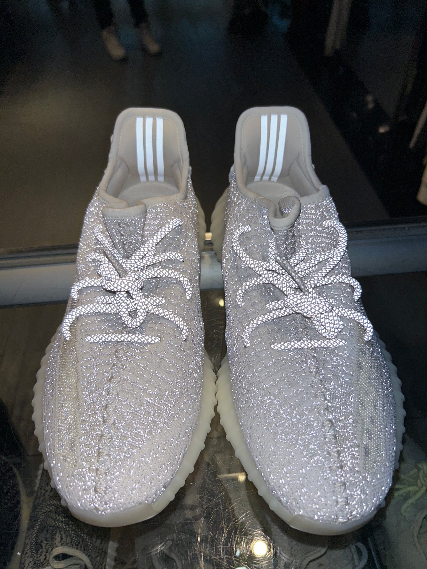 Size 10.5 Adidas Yeezy Boost 350 V2 “Static Reflective” Brand New (Mall)