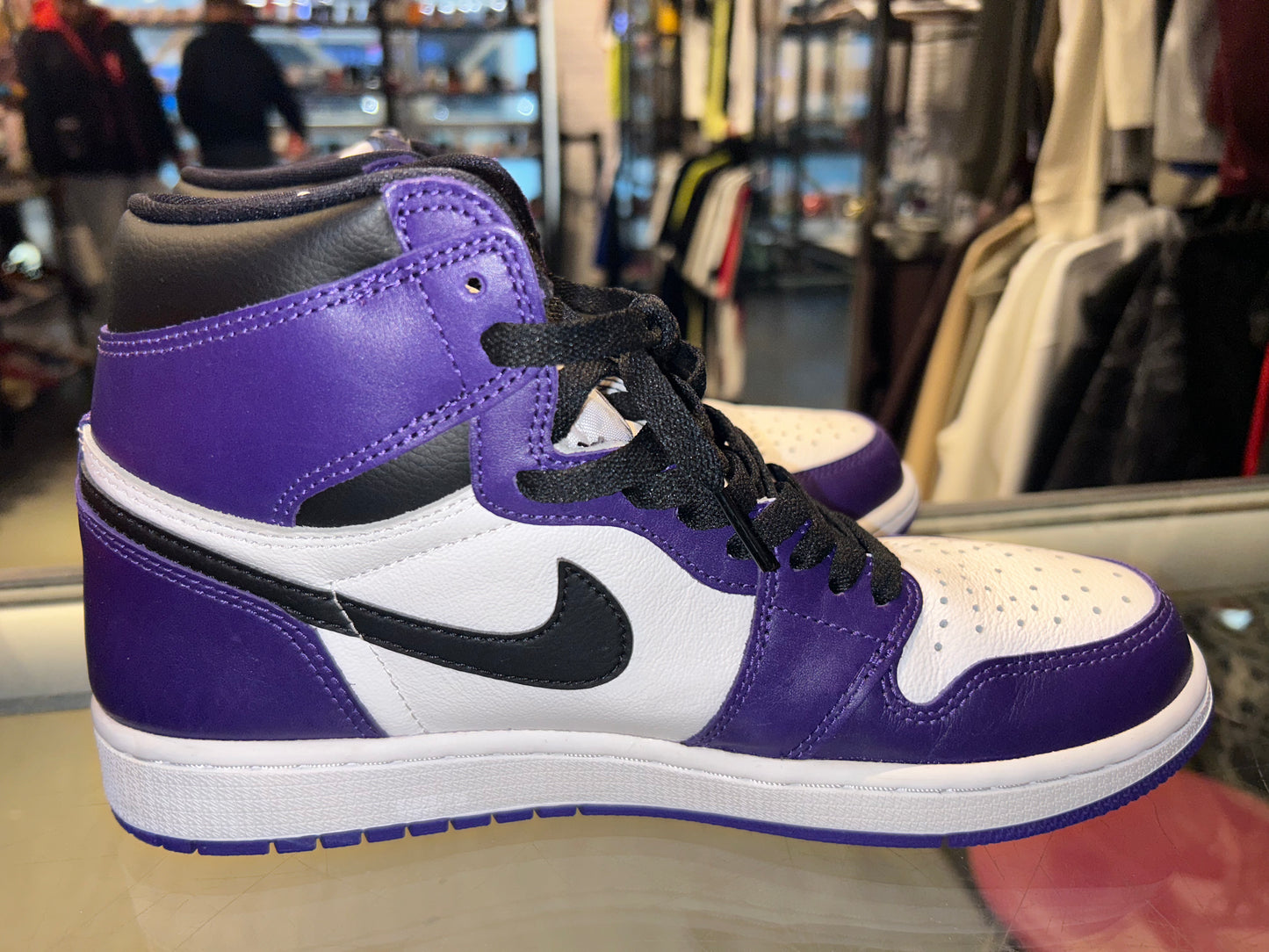 Size 9 Air Jordan 1 “Court Purple 2.0” Worn 1x (Mall)