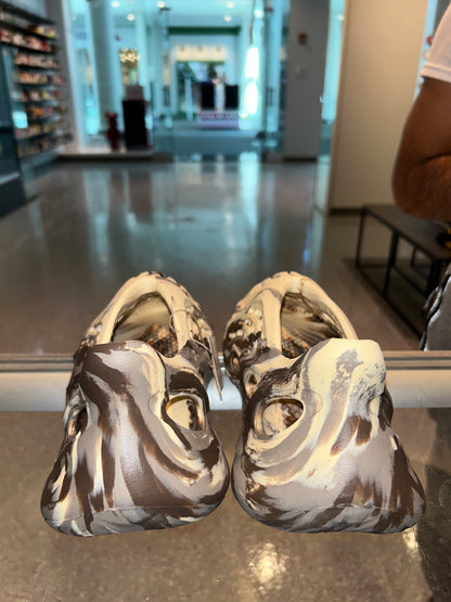 Size 8 Adidas Yeezy Foam Rnnr “MX Cream Clay” Brand New (Mall)