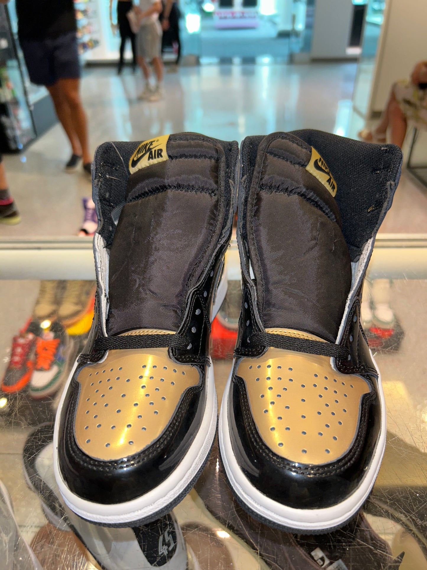 Size 7.5 Air Jordan 1 “Gold Toe” Brand New (Mall)