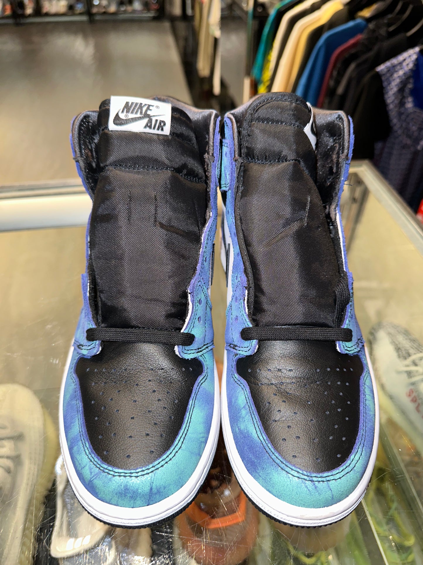 Size 7 (8.5W) Air Jordan 1 “Tie Dye” Pass as New (Mall)