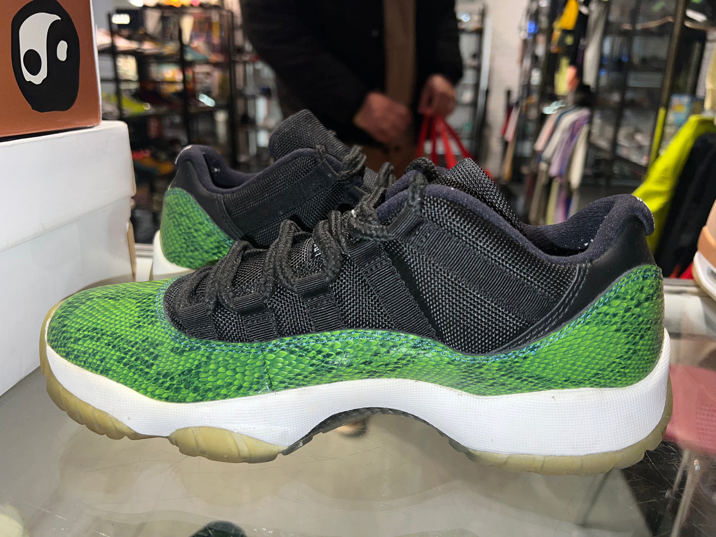 Size 9 Air Jordan 11 Low “Green Snakeskin” (Mall)