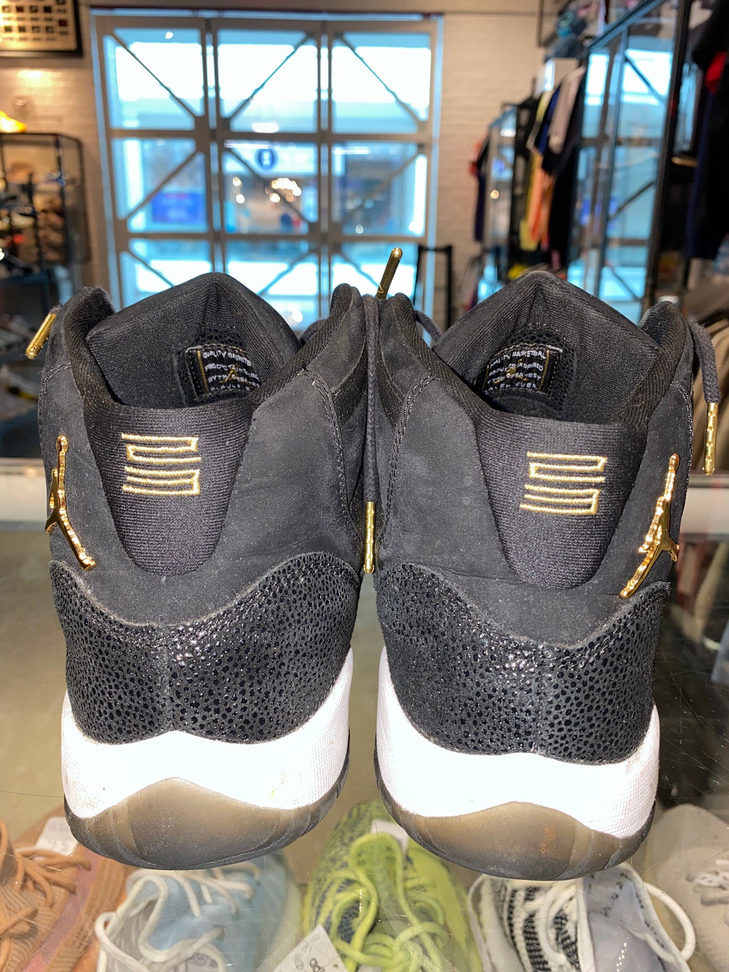 Size 7.5 (9W) Air Jordan 11 “Heiress” (Mall)