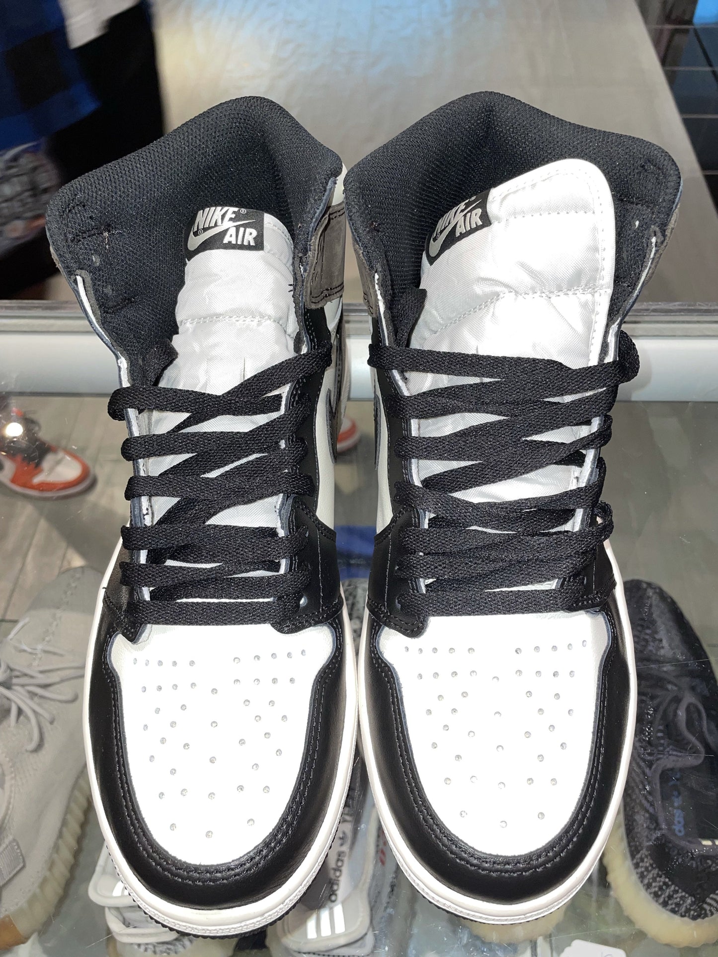 Size 8.5 Air Jordan 1 “Mocha” Brand New (Mall)