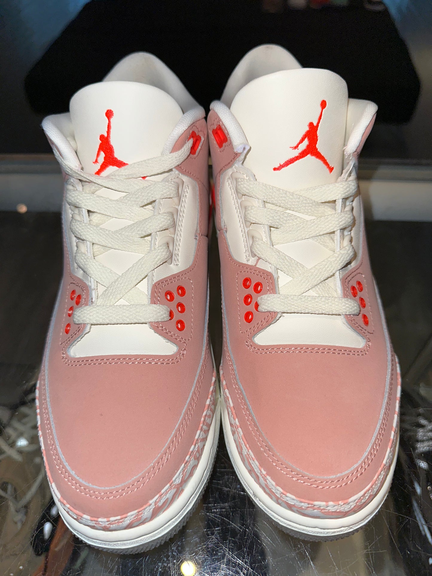 Size 6 (7.5W) Air Jordan 3 “Rust Pink” (Mall)